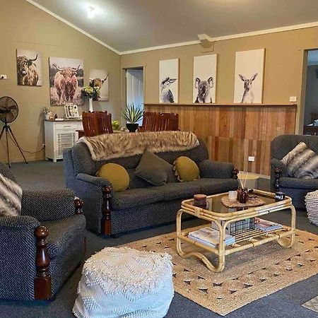 Great Lakes Wilderness Three Bedroom Home Miena Ngoại thất bức ảnh